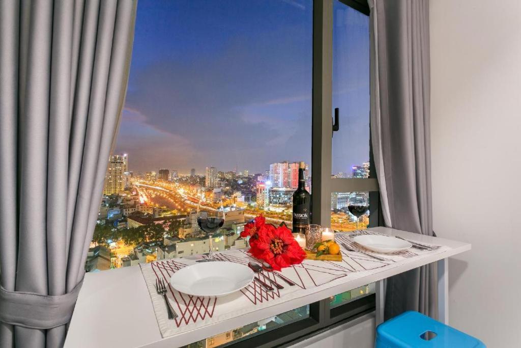 Rivergate Apartment Хошимін Екстер'єр фото